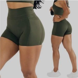 Alphalete Alphalux Force Shorts | Olive Green